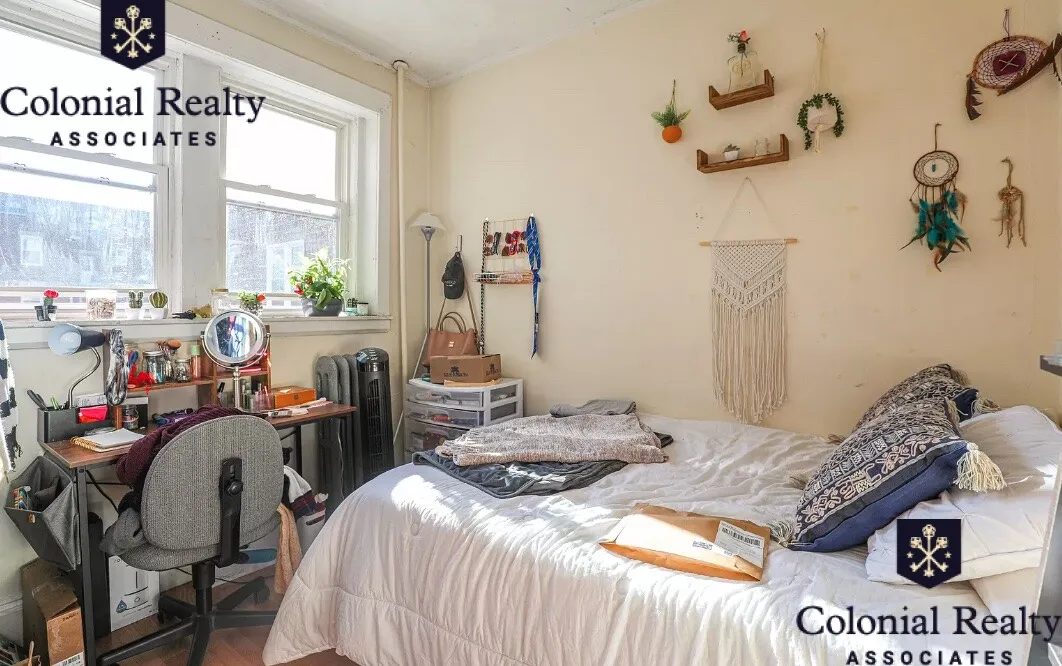 4 bed, 1 bath apartment for rent at 54 Egmont St Unit 3, North Brookline — photo 10 of 29