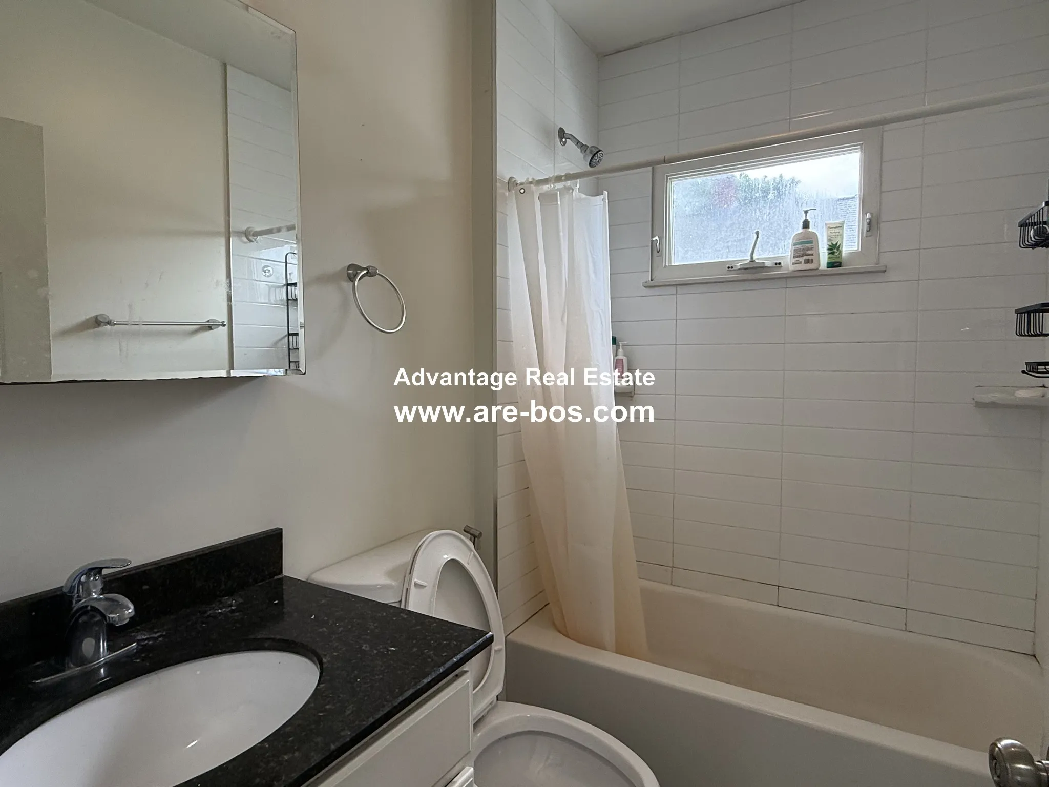 3 bed, 1.5 bath apartment for rent at 54 Englehutt Rd Unit 2, Medford — photo 8 of 36