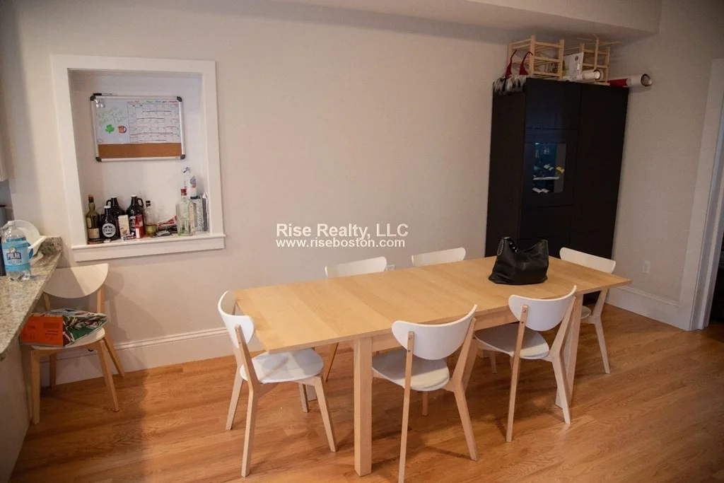 3 bed, 2 bath apartment for rent at 54 Eutaw Unit house, Boston — photo 4 of 15
