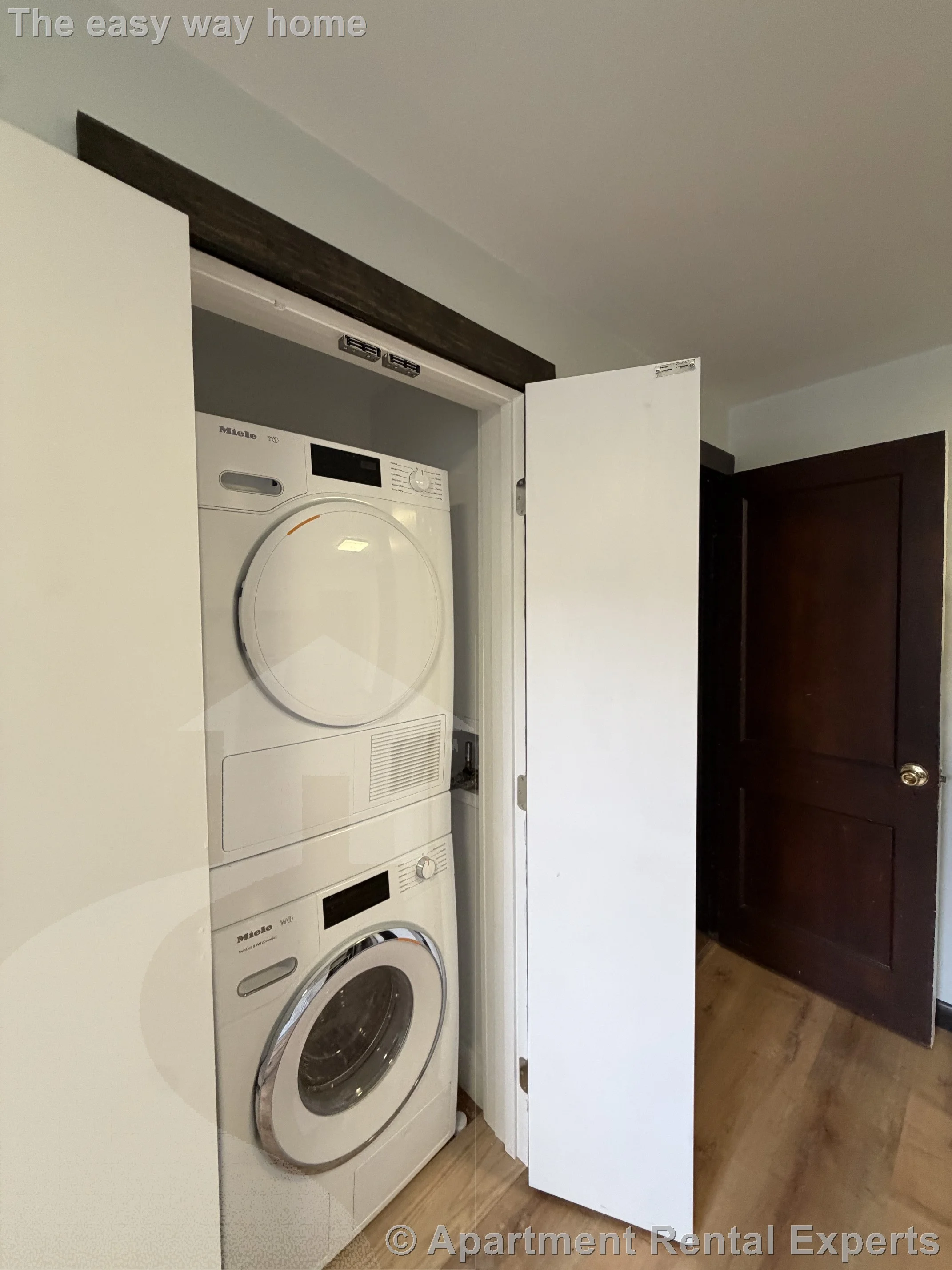 2 bed, 1 bath apartment for rent at 54 Garfield St Unit A, Baldwin — photo 10 of 11