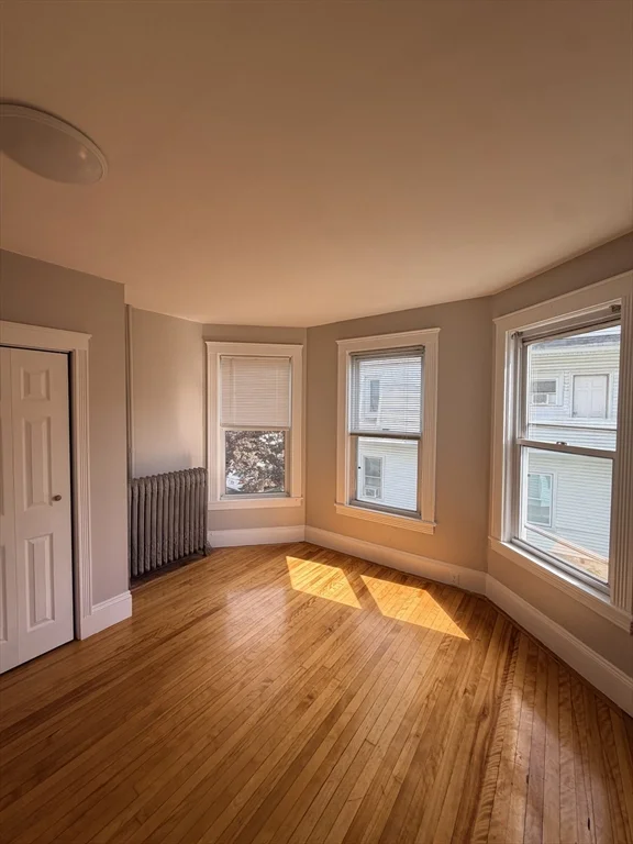 3 bed, 1 bath apartment for rent at 54 Highland Ave Unit 2, Haverhill — photo 2 of 11