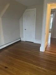 4 bed, 1 bath apartment for rent at 54 Hillside Unit 2, Everett — photo 3 of 6