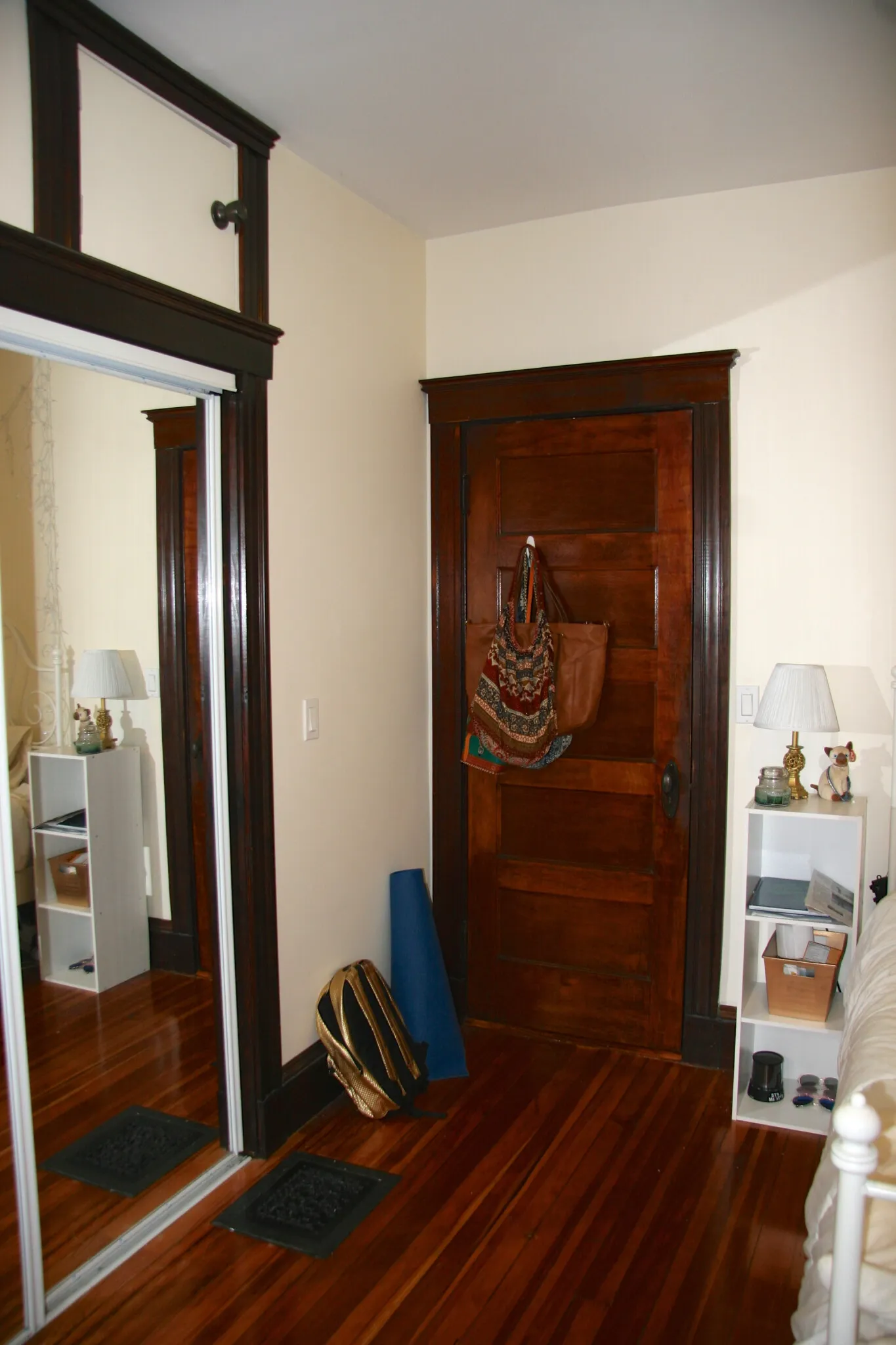 3 bed, 2 bath apartment for rent at 54 Hobson St Unit One, Brighton — photo 4 of 34