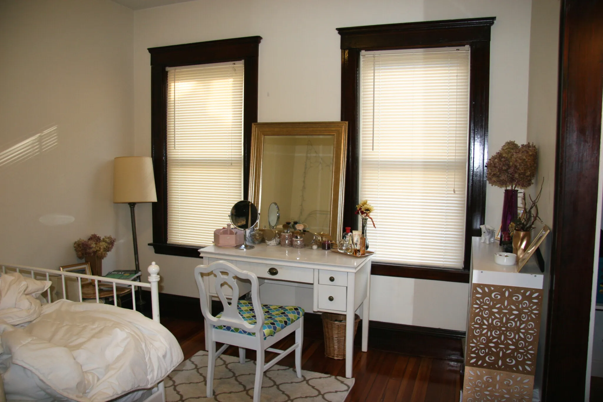 3 bed, 2 bath apartment for rent at 54 Hobson St Unit One, Brighton — photo 8 of 34