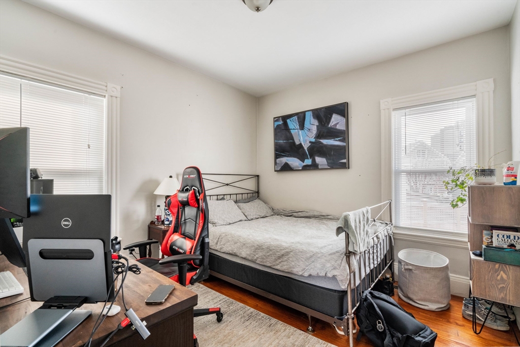 3 bed, 1 bath apartment for rent at 54 Hubbard Unit 54, Neighborhood Nine — photo 8 of 11