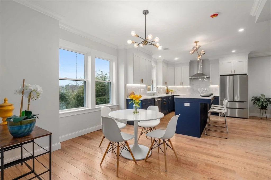 4 bed, 3 bath apartment for rent at 54 Indiana Ter Unit 54, Newton Upper Falls — photo 6 of 25