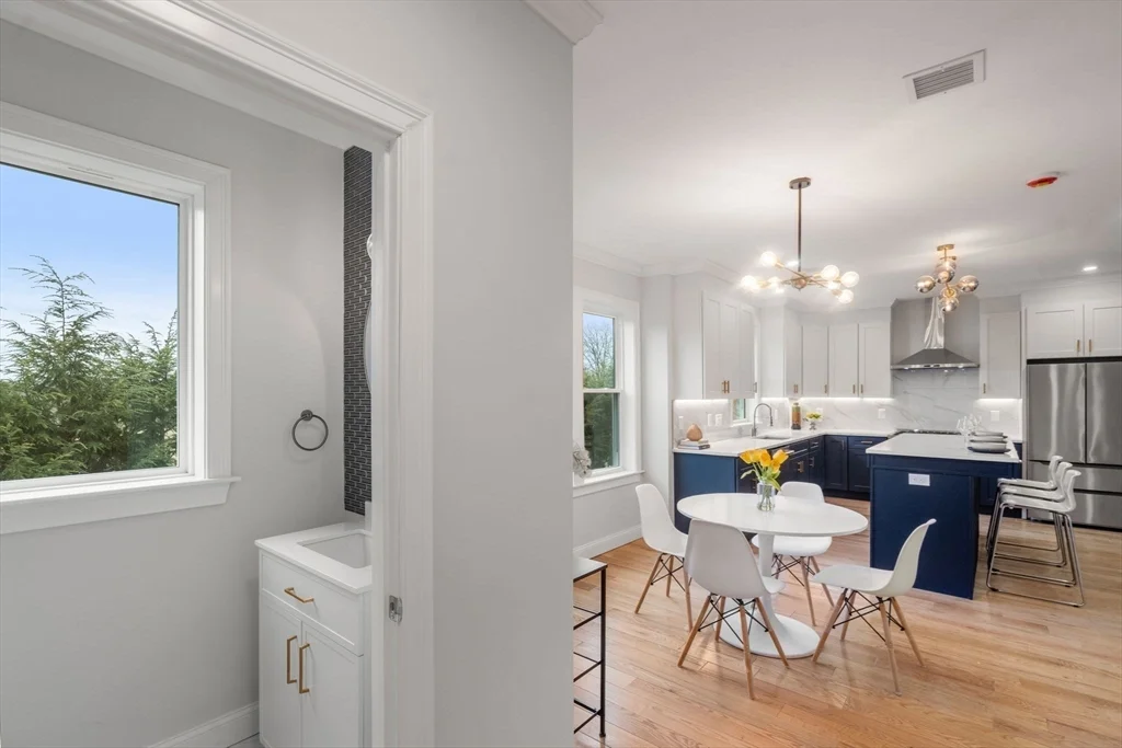 4 bed, 3 bath apartment for rent at 54 Indiana Ter Unit 54, Newton Upper Falls — photo 8 of 25