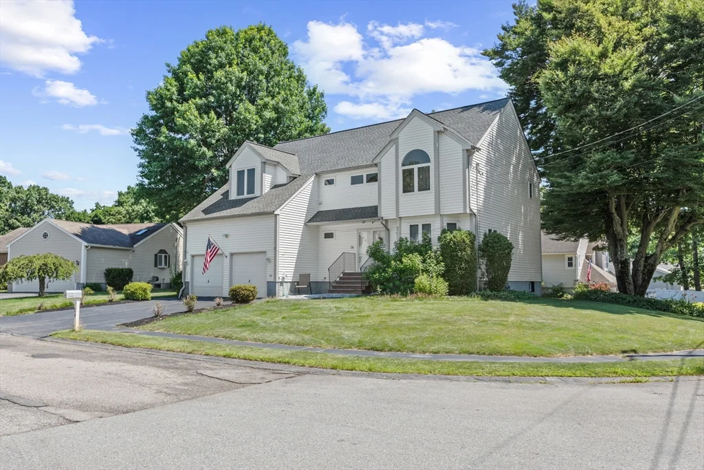 3 bed, 3 bath apartment for rent at 54 Jennifer Rd, Pawtucketville — photo 1 of 21