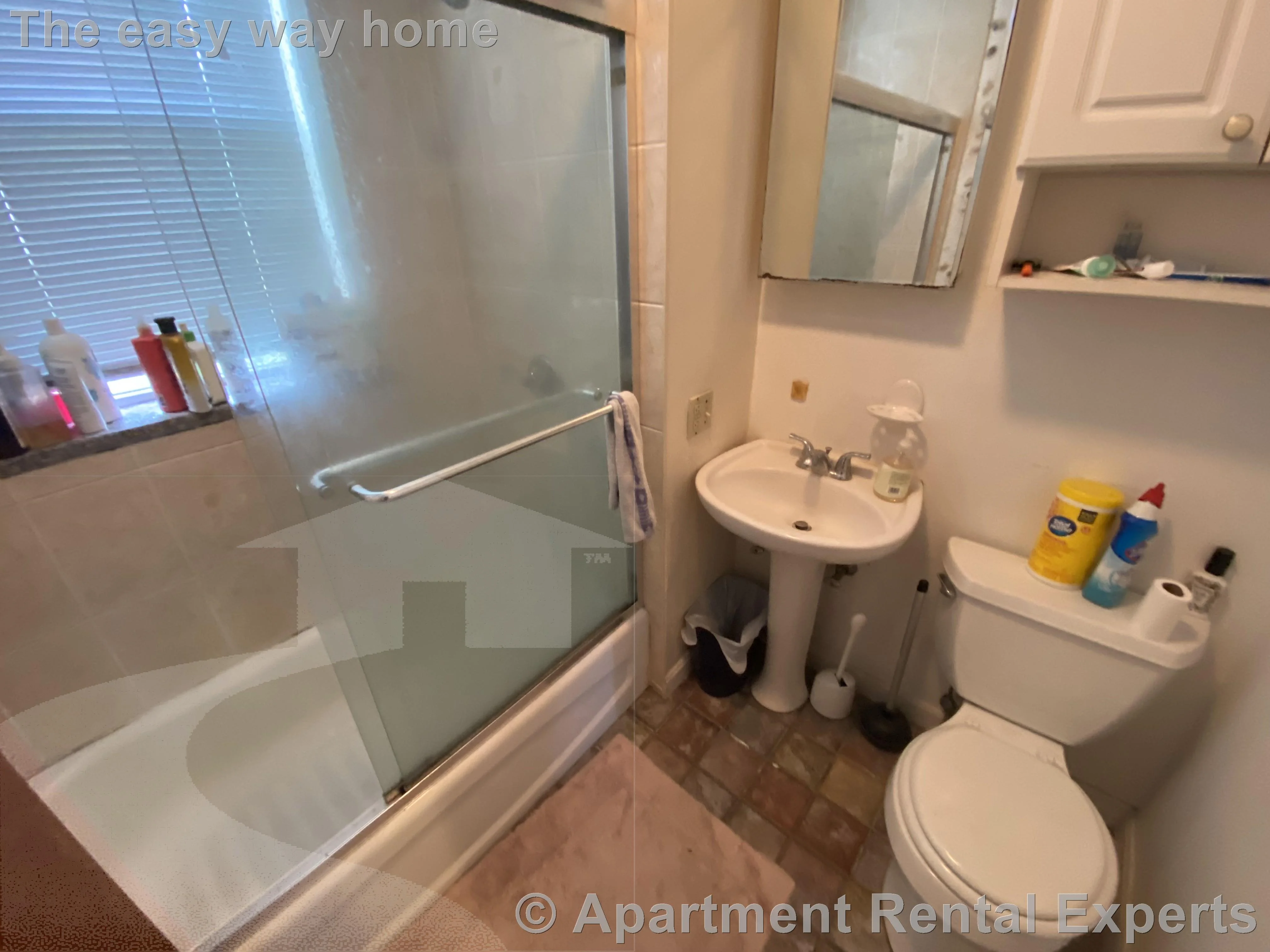 3 bed, 1 bath apartment for rent at 54 Kelly Rd Unit 3L, Central Square — photo 5 of 15