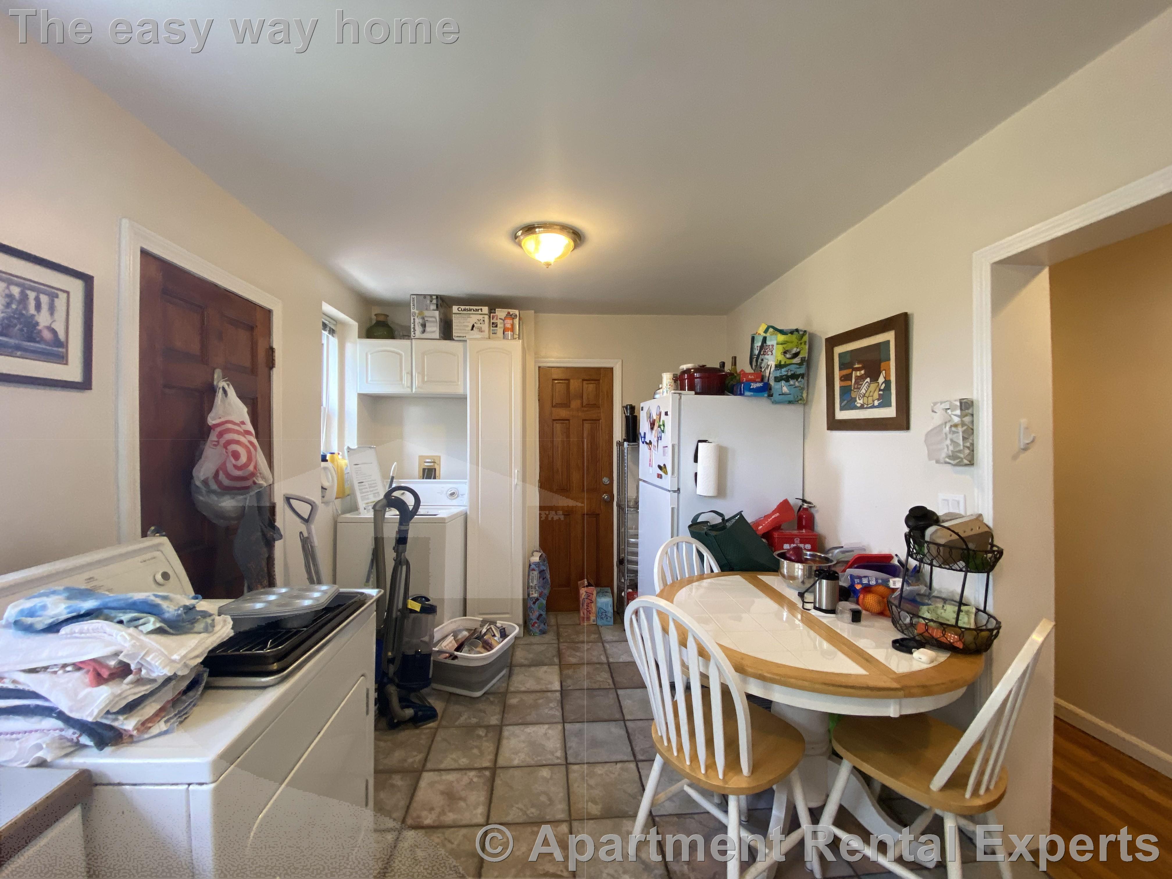 3 bed, 1 bath apartment for rent at 54 Kelly Rd Unit 3L, Central Square — photo 2 of 15