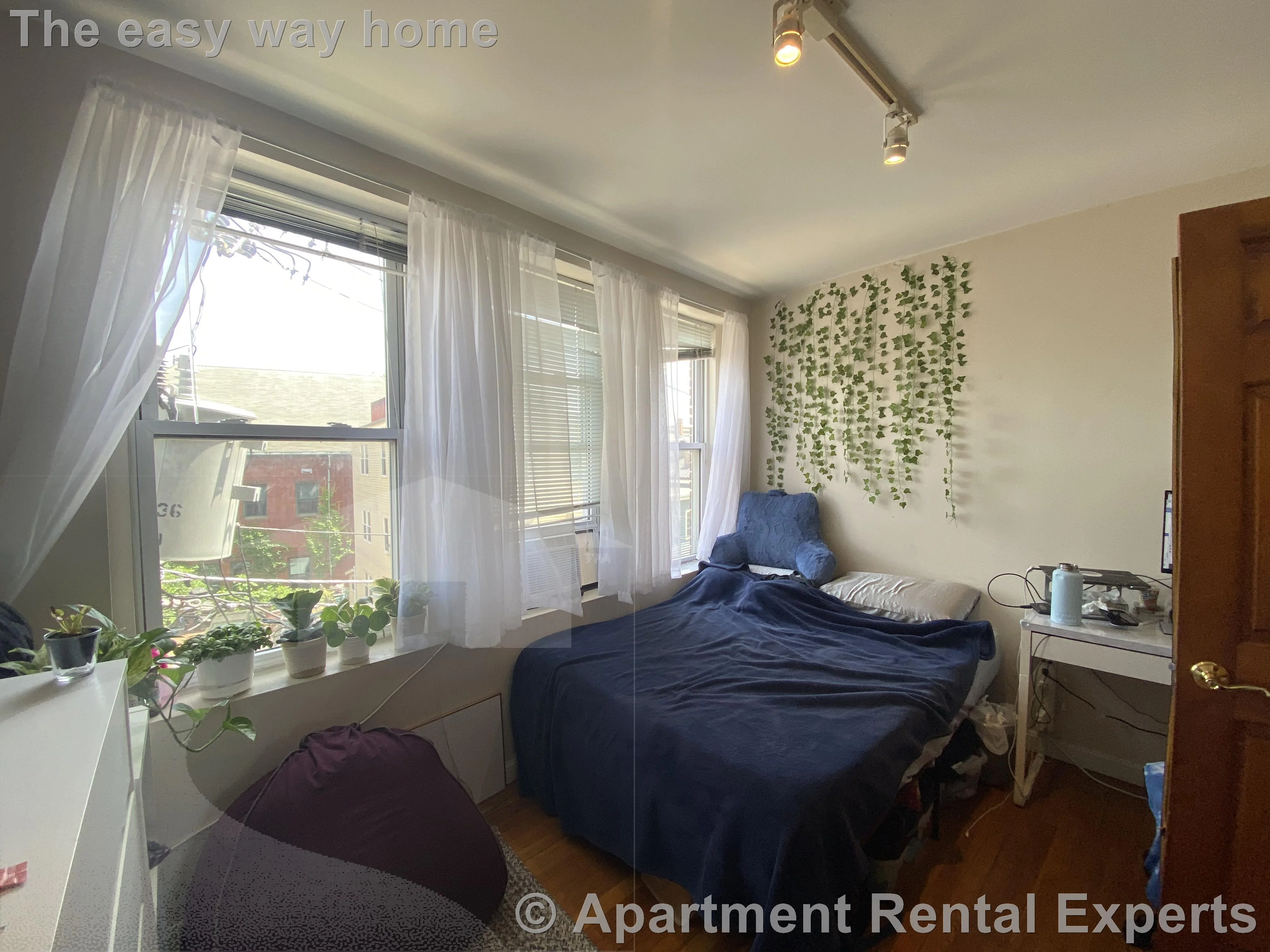 3 bed, 1 bath apartment for rent at 54 Kelly Rd Unit 3L, Central Square — photo 7 of 15