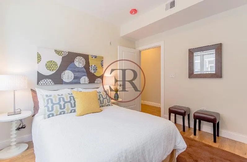 3 bed, 1.5 bath apartment for rent at 54 Kent St Unit 1A, Brookline Village — photo 21 of 30