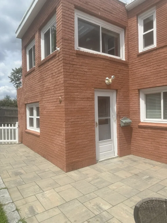 1 bed, 1 bath apartment for rent at 54 Lennox Ave Unit 1, Nahant — photo 1 of 12