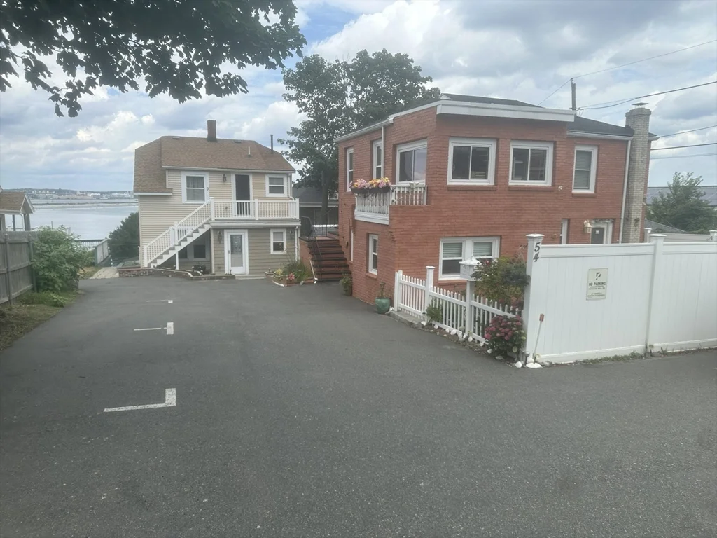 1 bed, 1 bath apartment for rent at 54 Lennox Ave Unit 1, Nahant — photo 2 of 12