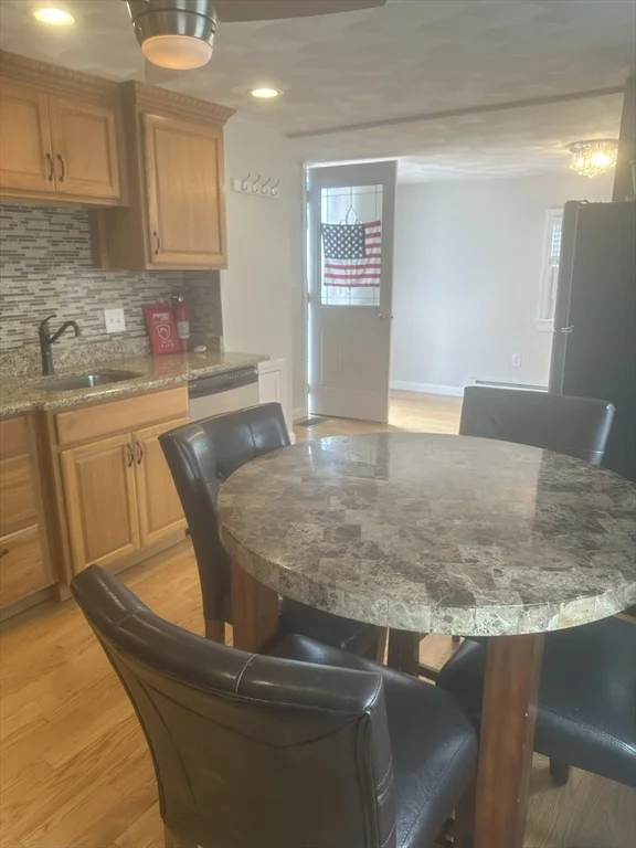 1 bed, 1 bath apartment for rent at 54 Lennox Ave Unit 1, Nahant — photo 12 of 12