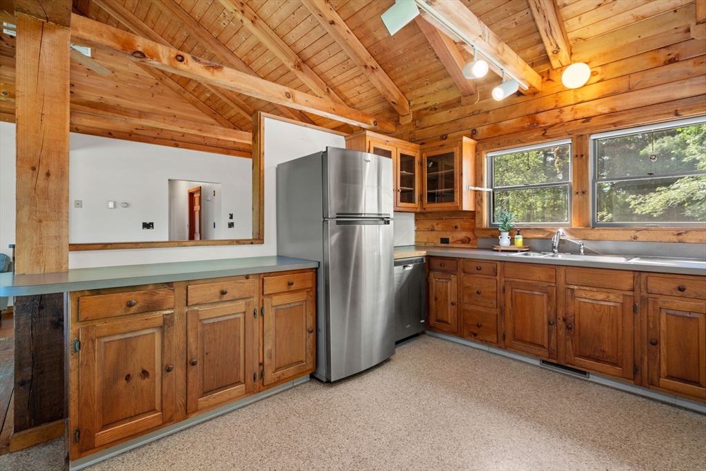 3 bed, 2 bath apartment for rent at 54 Marshall St Unit 54, Duxbury — photo 7 of 20