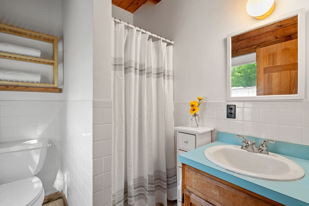 3 bed, 2 bath apartment for rent at 54 Marshall St Unit 54, Duxbury — photo 17 of 20
