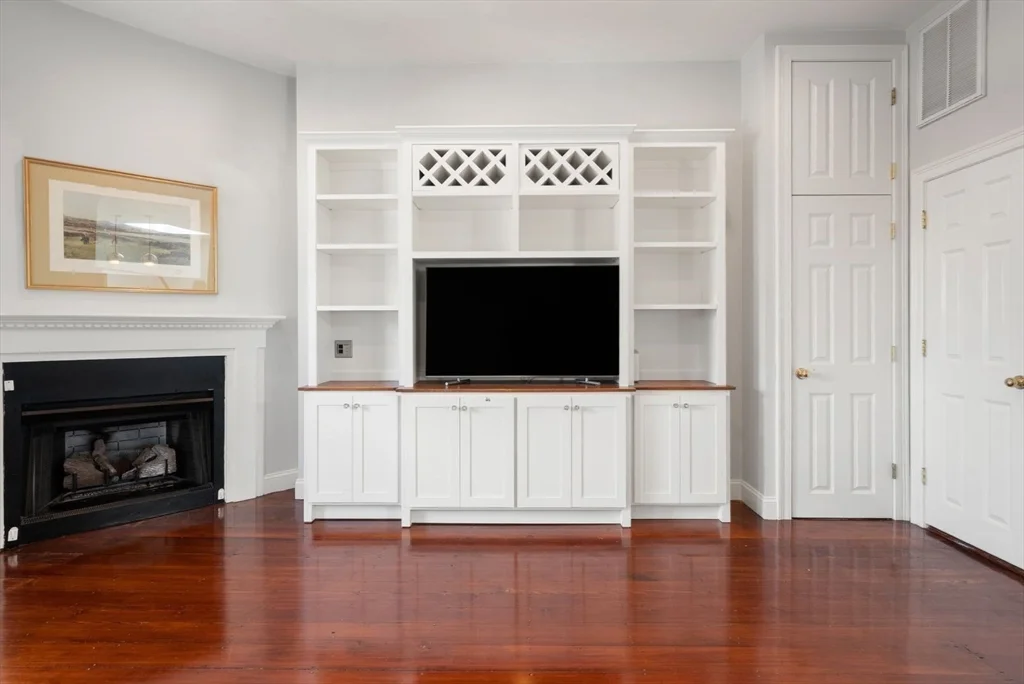 2 bed, 1 bath apartment for rent at 54 Monument Ave Unit 5, Charlestown — photo 7 of 32