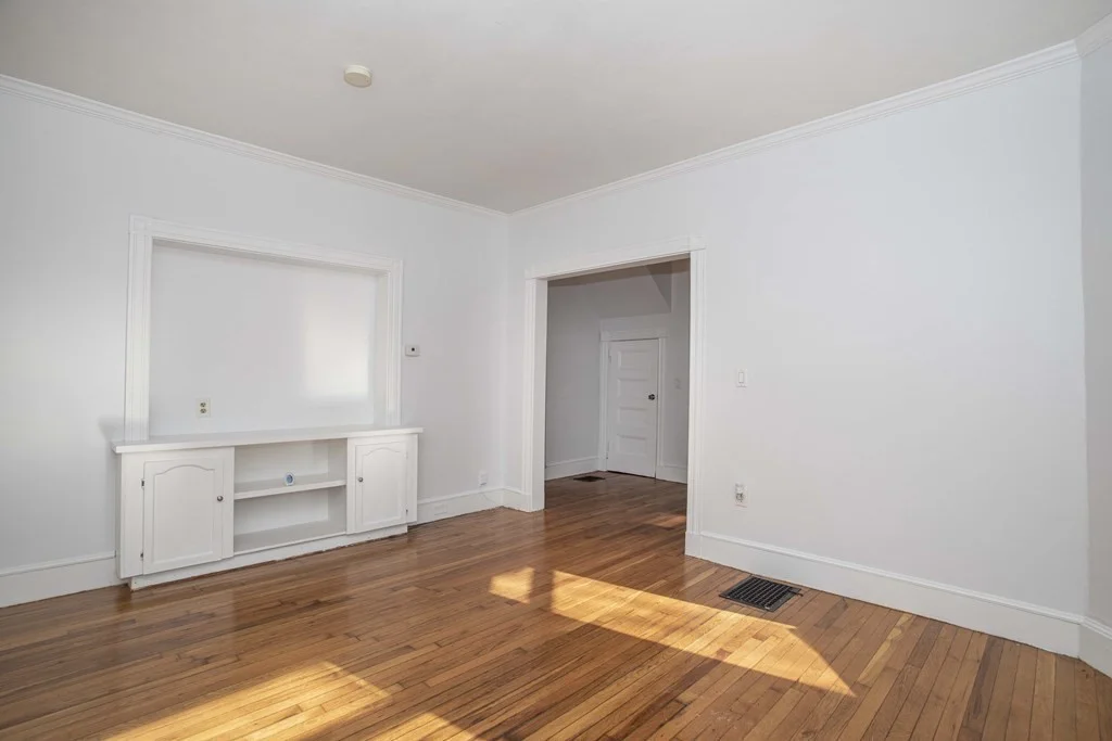 3 bed, 1 bath apartment for rent at 54 Msgr Patrick J Lydon Way Unit 1, Dorchester — photo 3 of 24