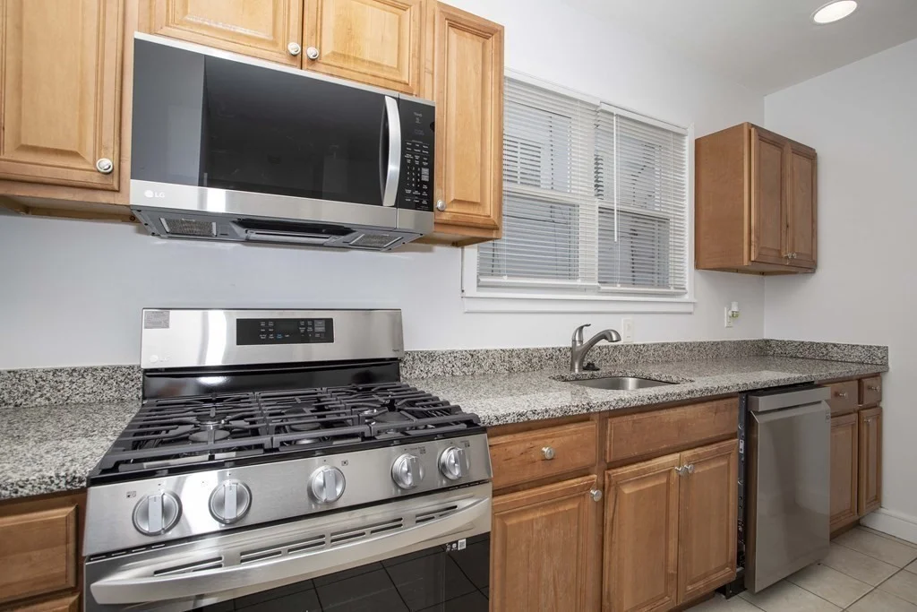 3 bed, 1 bath apartment for rent at 54 Msgr Patrick J Lydon Way Unit 1, Dorchester — photo 12 of 24