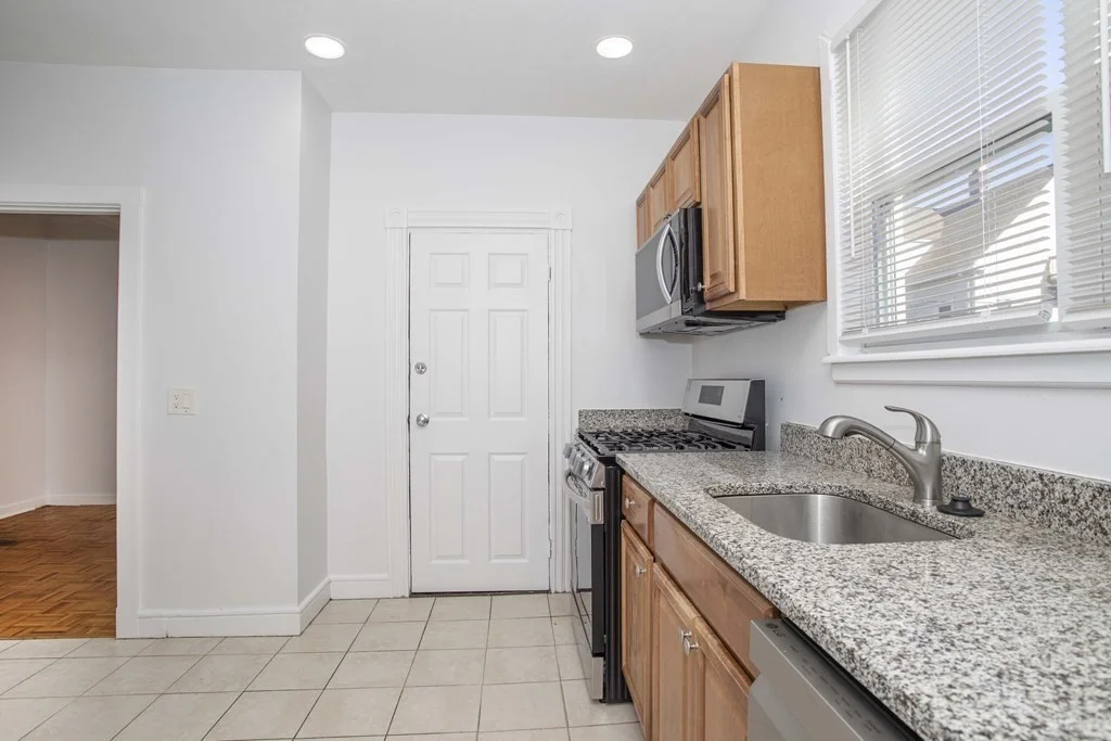 3 bed, 1 bath apartment for rent at 54 Msgr Patrick J Lydon Way Unit 1, Dorchester — photo 10 of 24