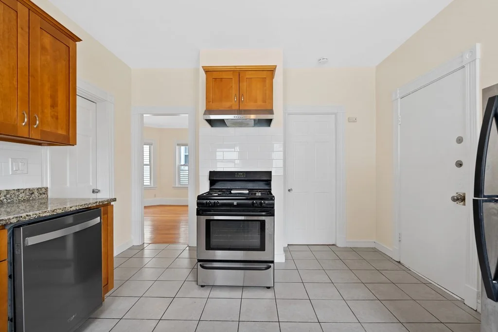 3 bed, 1 bath apartment for rent at 54 Msgr Patrick J Lydon Way Unit 2, Boston — photo 17 of 20