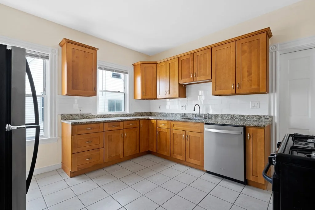 3 bed, 1 bath apartment for rent at 54 Msgr Patrick J Lydon Way Unit 2, Boston — photo 15 of 20