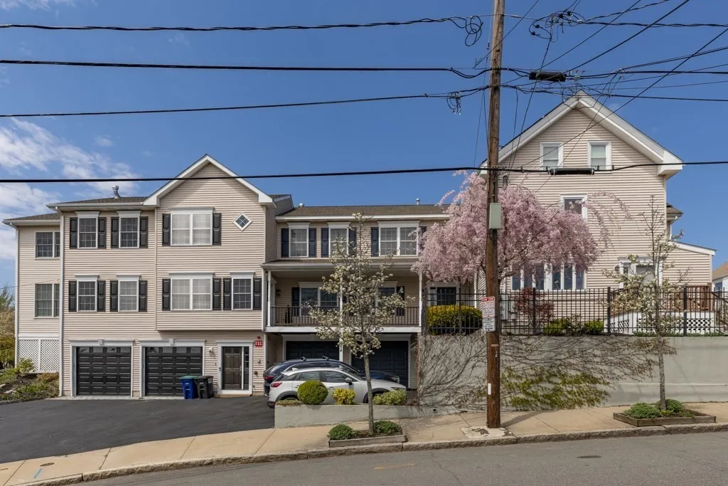 3 bed, 2.5 bath apartment for rent at 54 Myrtle St Unit 2, East Somerville — photo 17 of 17