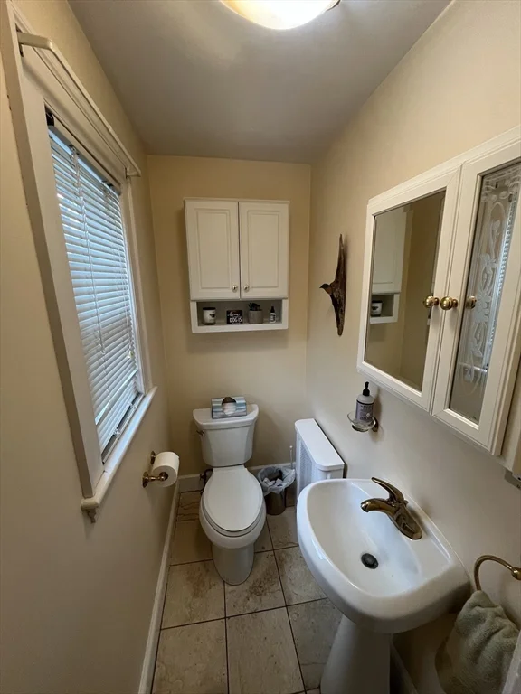 3 bed, 2 bath apartment for rent at 54 Mystic St, West Medford — photo 10 of 28