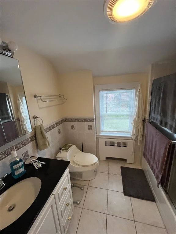 3 bed, 2 bath apartment for rent at 54 Mystic St, West Medford — photo 12 of 28