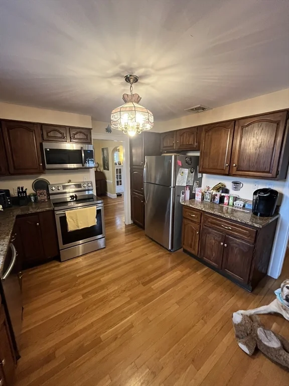3 bed, 2 bath apartment for rent at 54 Mystic St, West Medford — photo 5 of 28