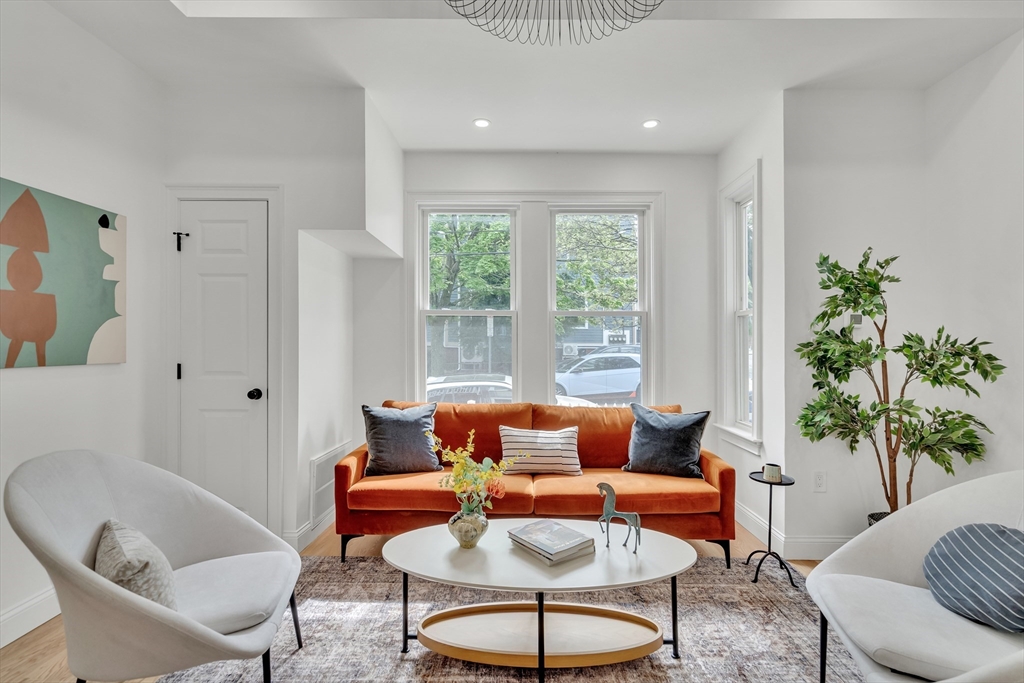 3 bed, 2 bath apartment for rent at 54 Park St Unit 1, Ward Two — photo 1 of 16