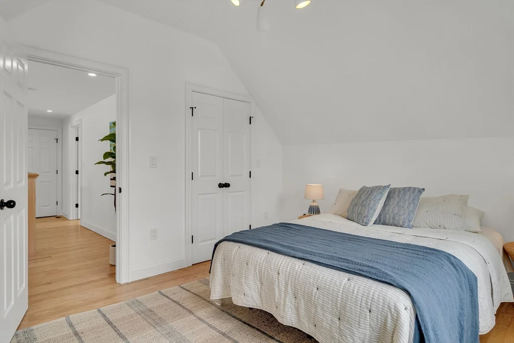 3 bed, 2 bath apartment for rent at 54 Park St Unit 2, Ward Two — photo 14 of 18