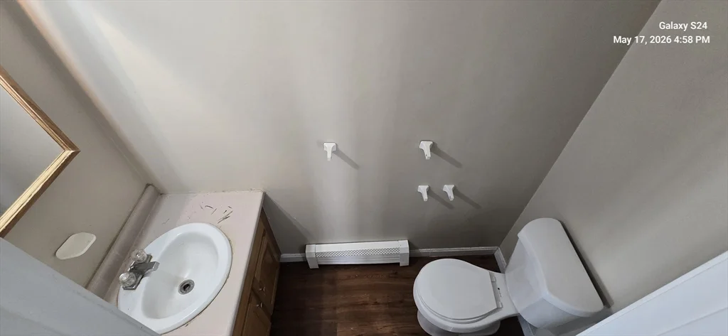 3 bed, 1 bath apartment for rent at 54 Penn Ave Unit 0, Worcester — photo 6 of 20