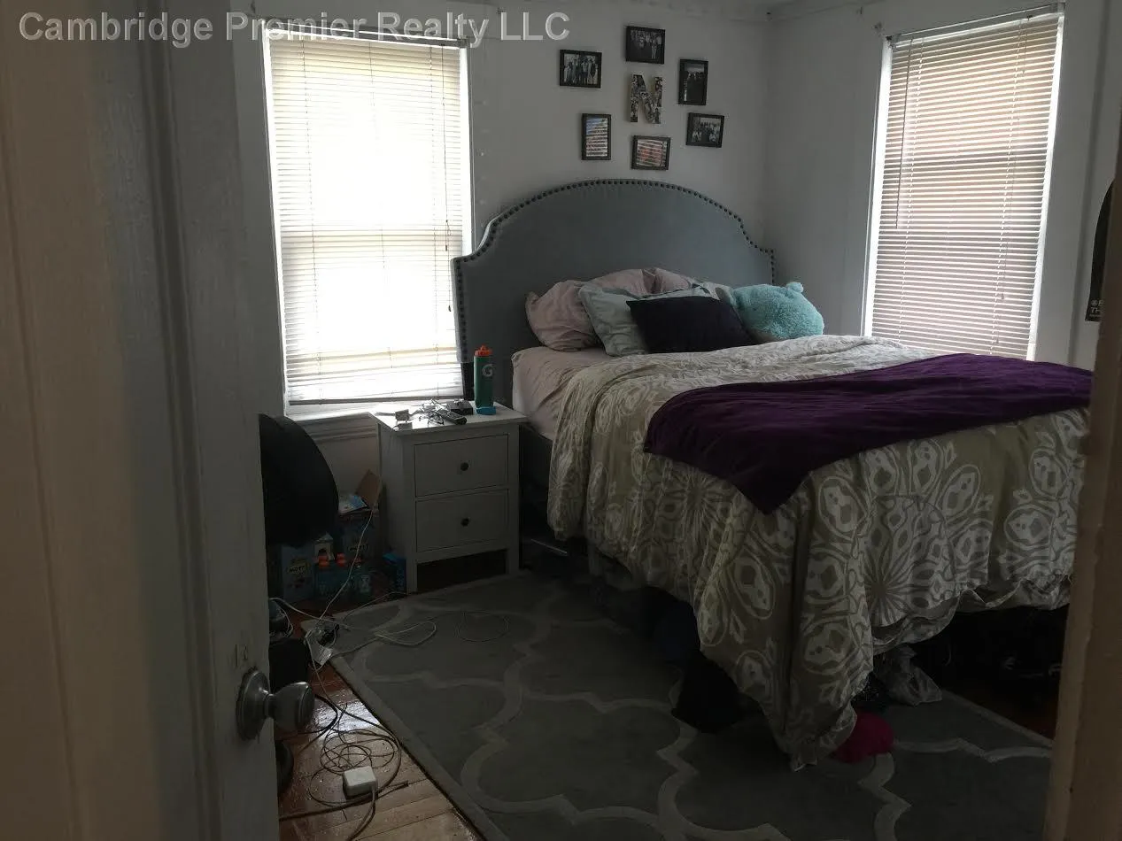 3 bed, 1 bath apartment for rent at 54 Pleasant St Unit 2, Cambridgeport — photo 25 of 29