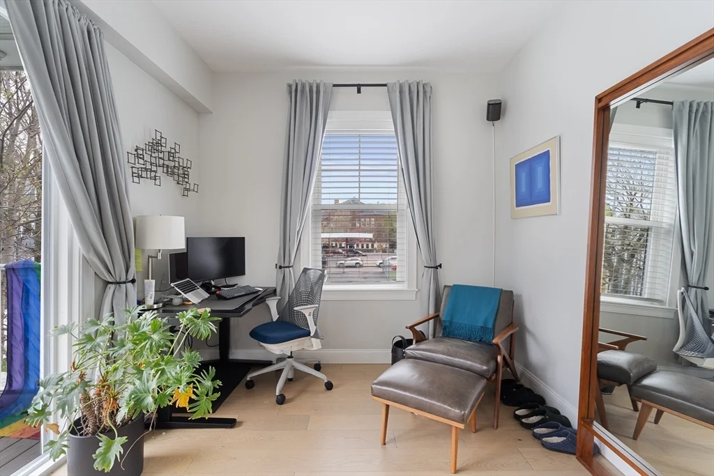 3 bed, 2 bath apartment for rent at 54 Pleasant St Unit 9, Dorchester — photo 10 of 15