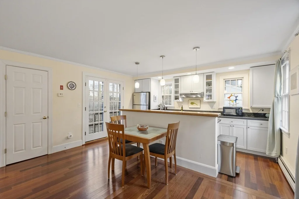 2 bed, 1 bath apartment for rent at 54-R Broadway Unit 3, Rockport — photo 9 of 32