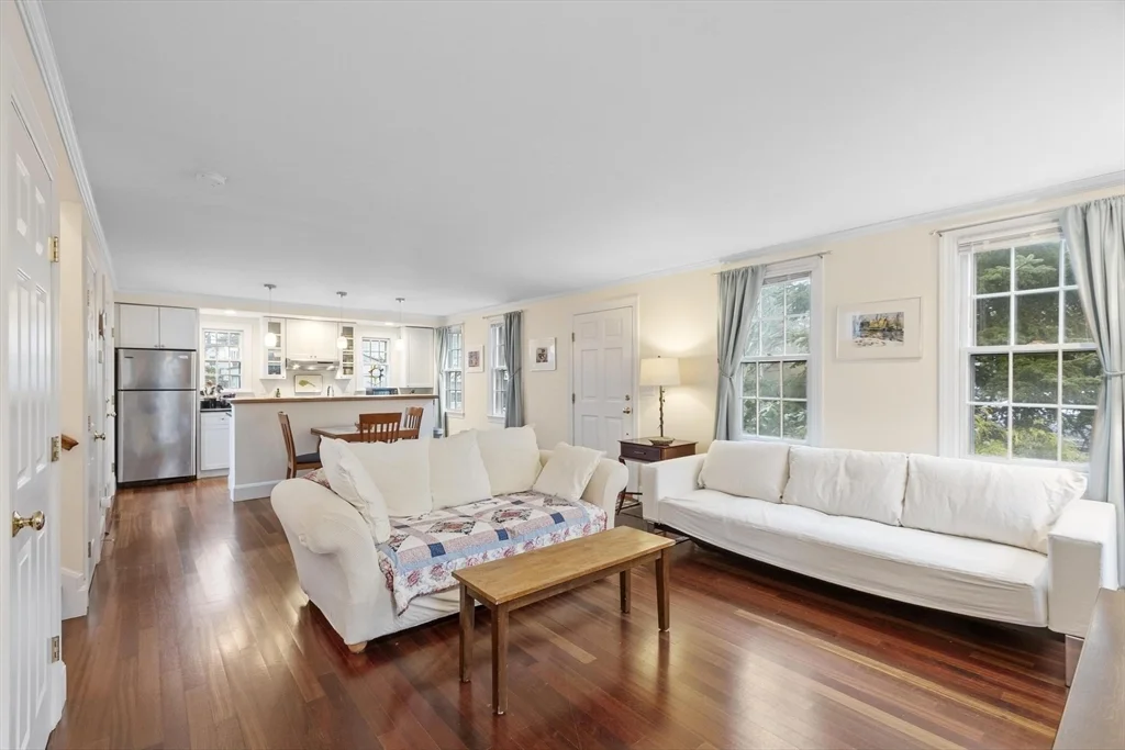 2 bed, 1 bath apartment for rent at 54-R Broadway Unit 3, Rockport — photo 4 of 32