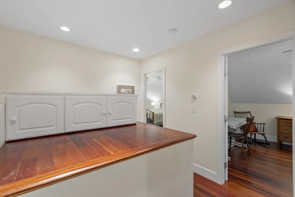 2 bed, 1 bath apartment for rent at 54-R Broadway Unit 3, Rockport — photo 23 of 32