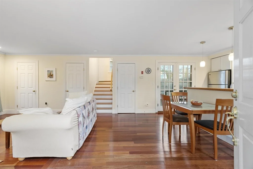 2 bed, 1 bath apartment for rent at 54-R Broadway Unit 3, Rockport — photo 10 of 32