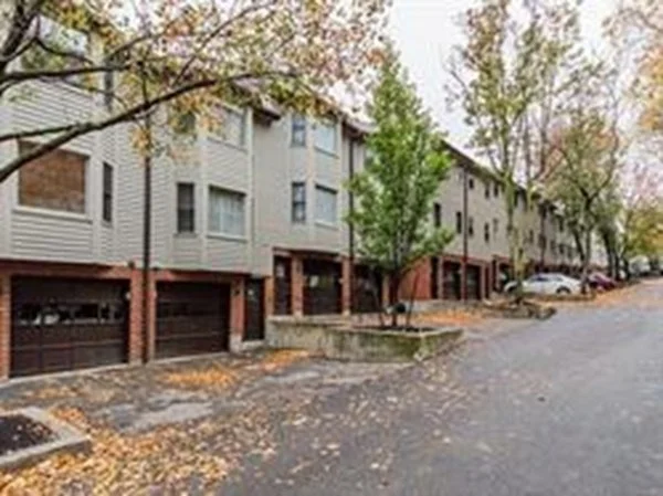 3 bed, 2 bath apartment for rent at 54 Regent Circle, Brookline — photo 21 of 21