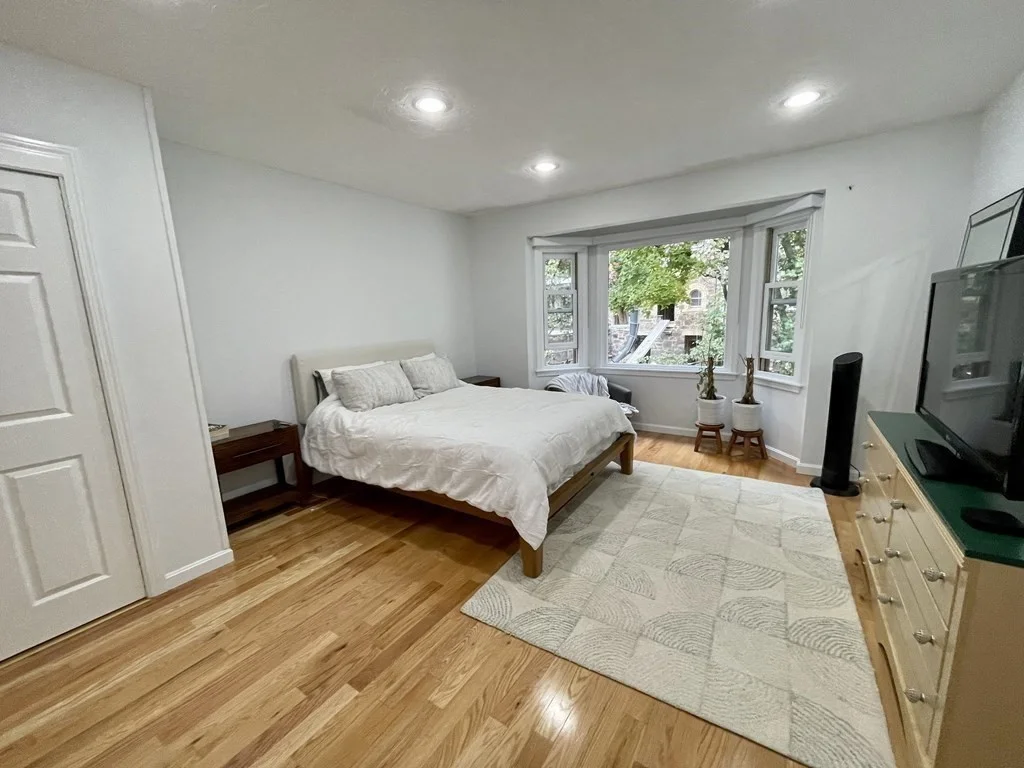 3 bed, 2 bath apartment for rent at 54 Regent Circle, Brookline — photo 8 of 21