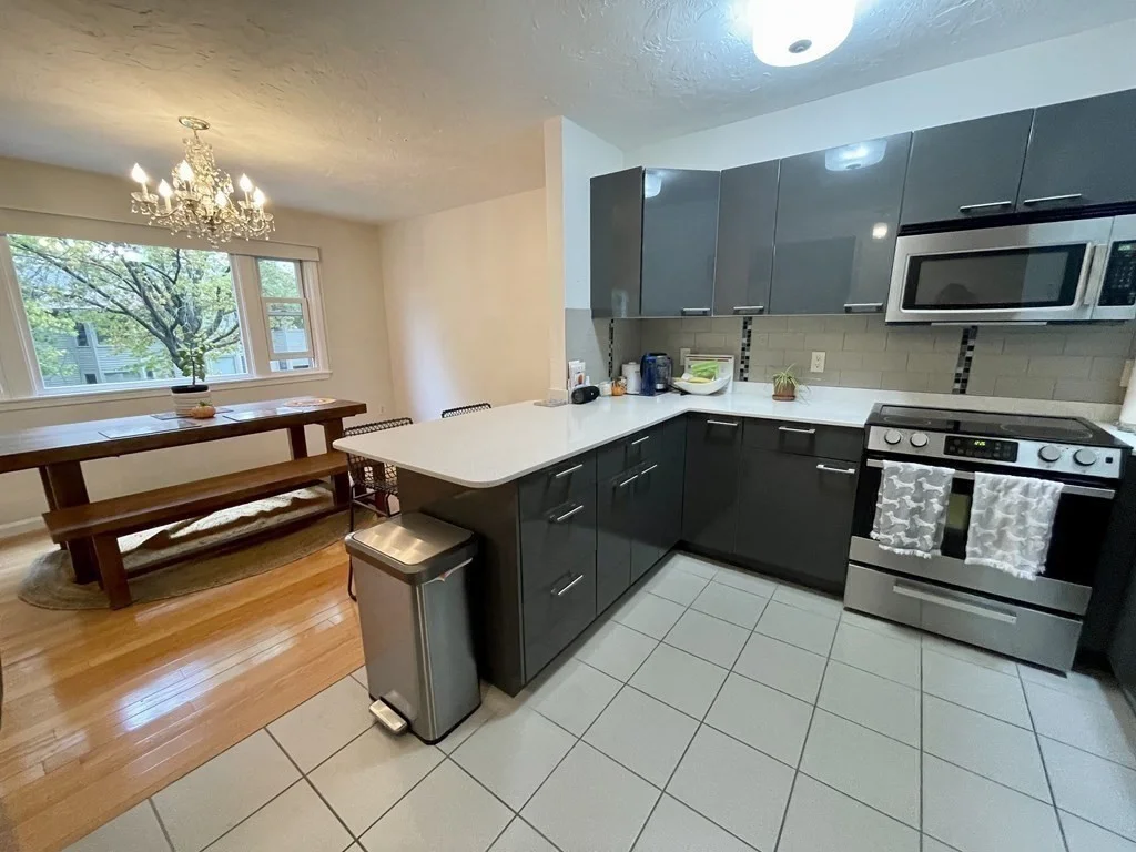 3 bed, 2 bath apartment for rent at 54 Regent Circle, Brookline — photo 5 of 21