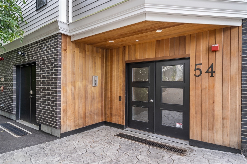 2 bed, 2 bath apartment for rent at 54 River St Unit 10, Dorchester — photo 2 of 18