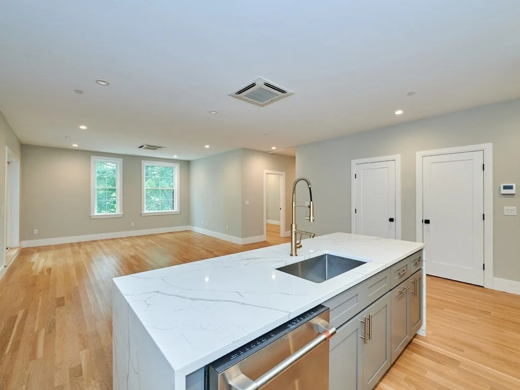 2 bed, 2 bath apartment for rent at 54 River St Unit 2, Dorchester — photo 3 of 15