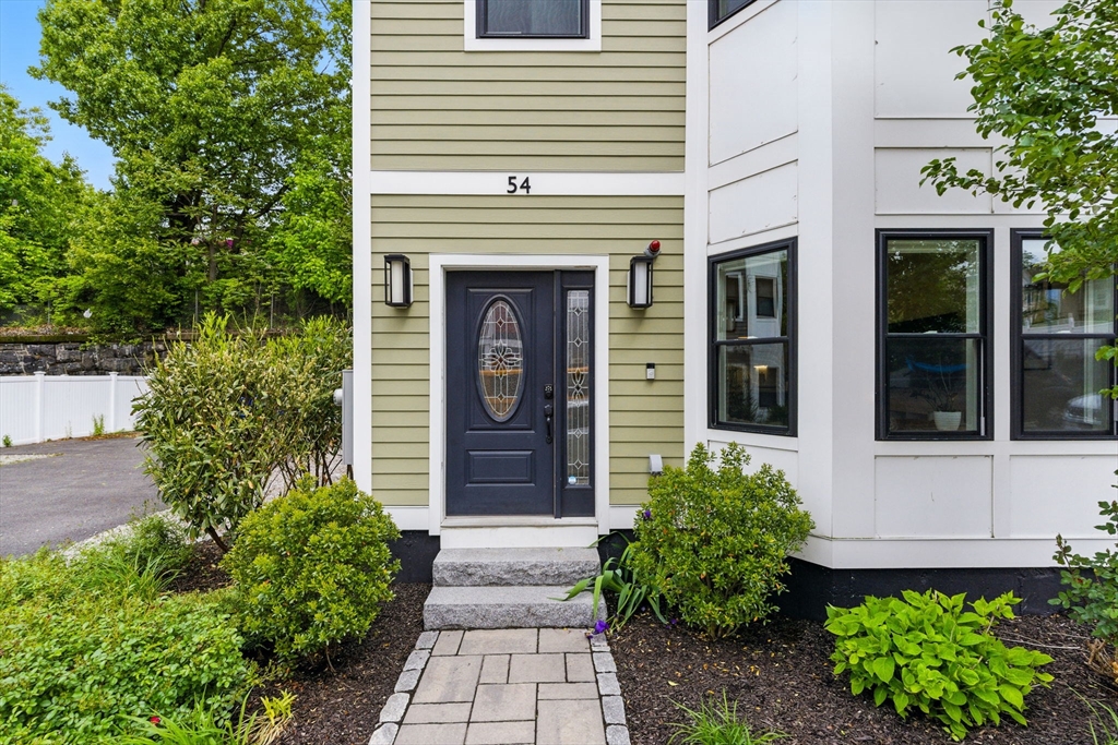 3 bed, 2 bath apartment for rent at 54 Robey Unit 54, Roxbury — photo 38 of 42