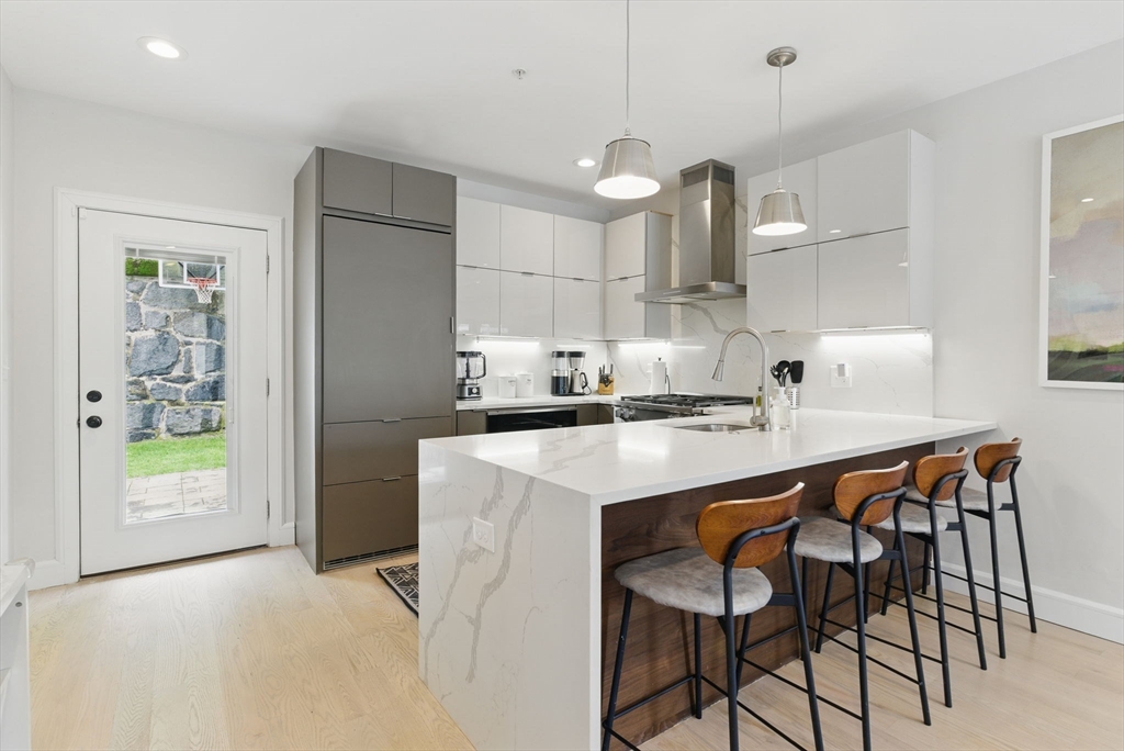 3 bed, 2 bath apartment for rent at 54 Robey Unit 54, Roxbury — photo 1 of 42