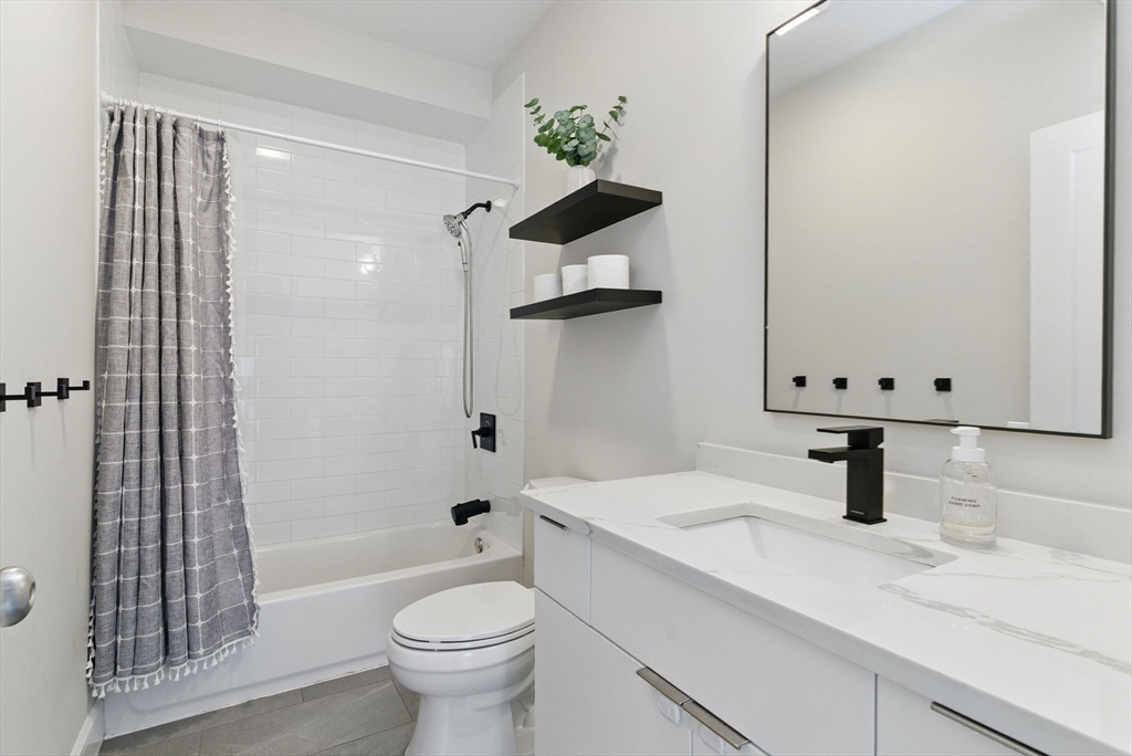 3 bed, 2 bath apartment for rent at 54 Robey Unit 54, Roxbury — photo 14 of 42