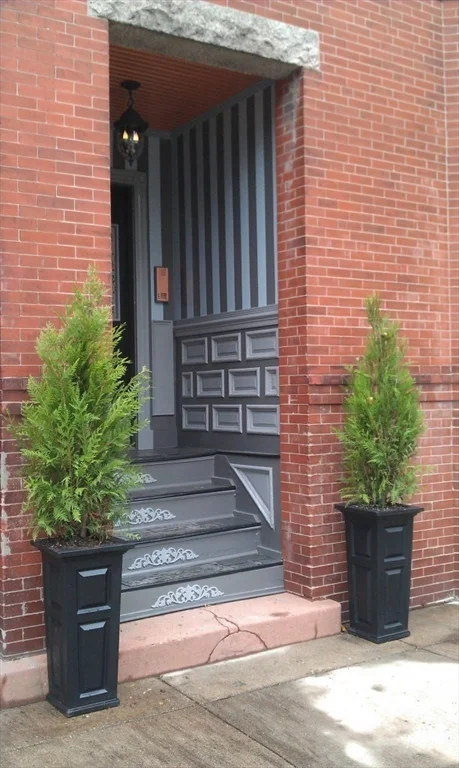 2 bed, 1 bath apartment for rent at 54 Saxton St Unit 2, Dorchester — photo 8 of 23