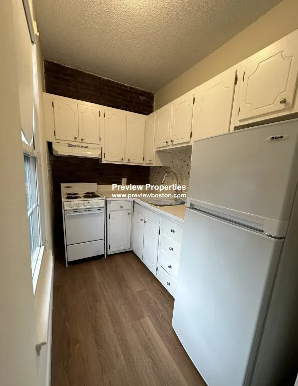1 bed, 1 bath apartment for rent at 54 South Huntington Ave Unit 15P, Mission Hill